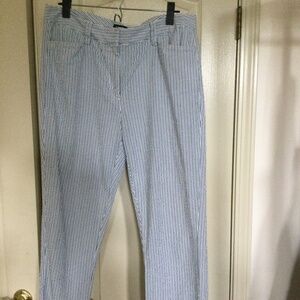 Lands End cropped seersucker striped pants, size 12.